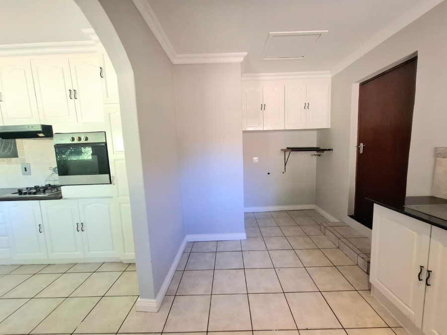 4 Bedroom Property for Sale in Nahoon Valley Park Eastern Cape